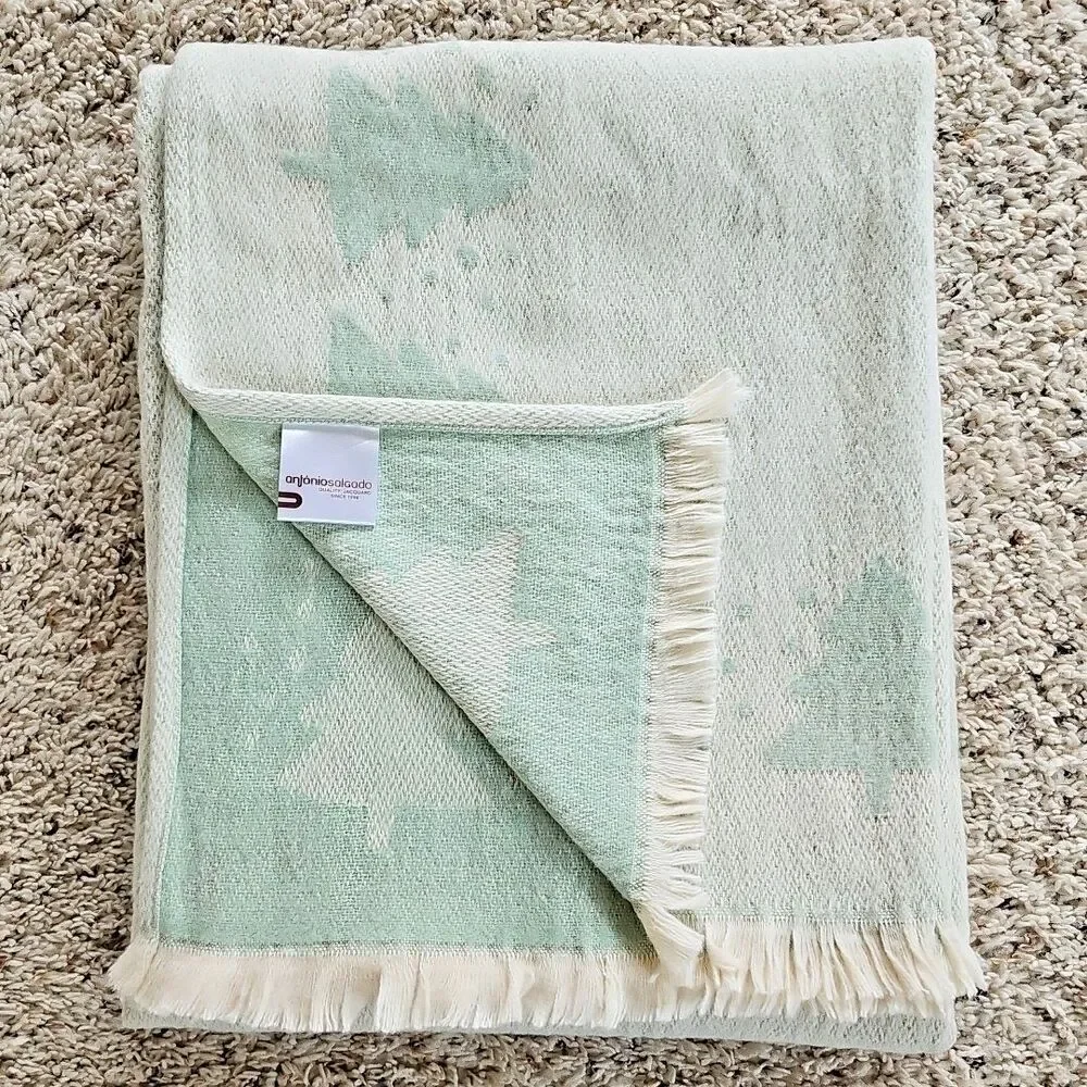 Antonio Salgado Jacquard Christmas Blanket Soft Green Fuzzy Trees Cotton